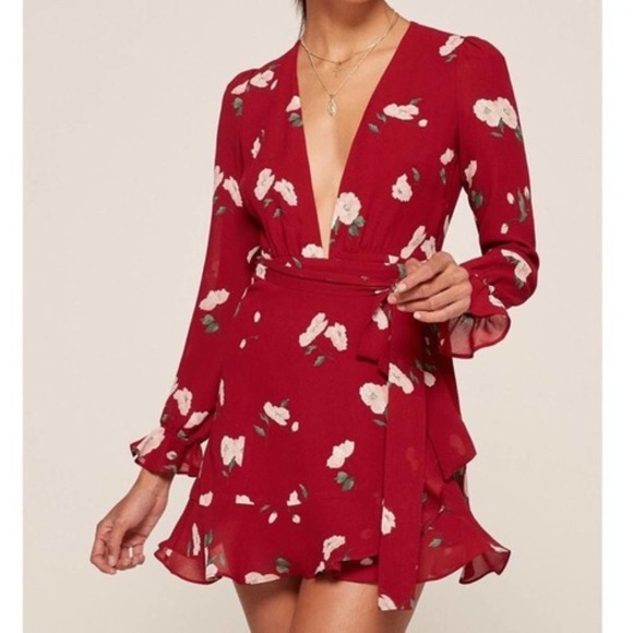 Reformation Red Floral Wrap Dress Size MP - Picture 4 of 11